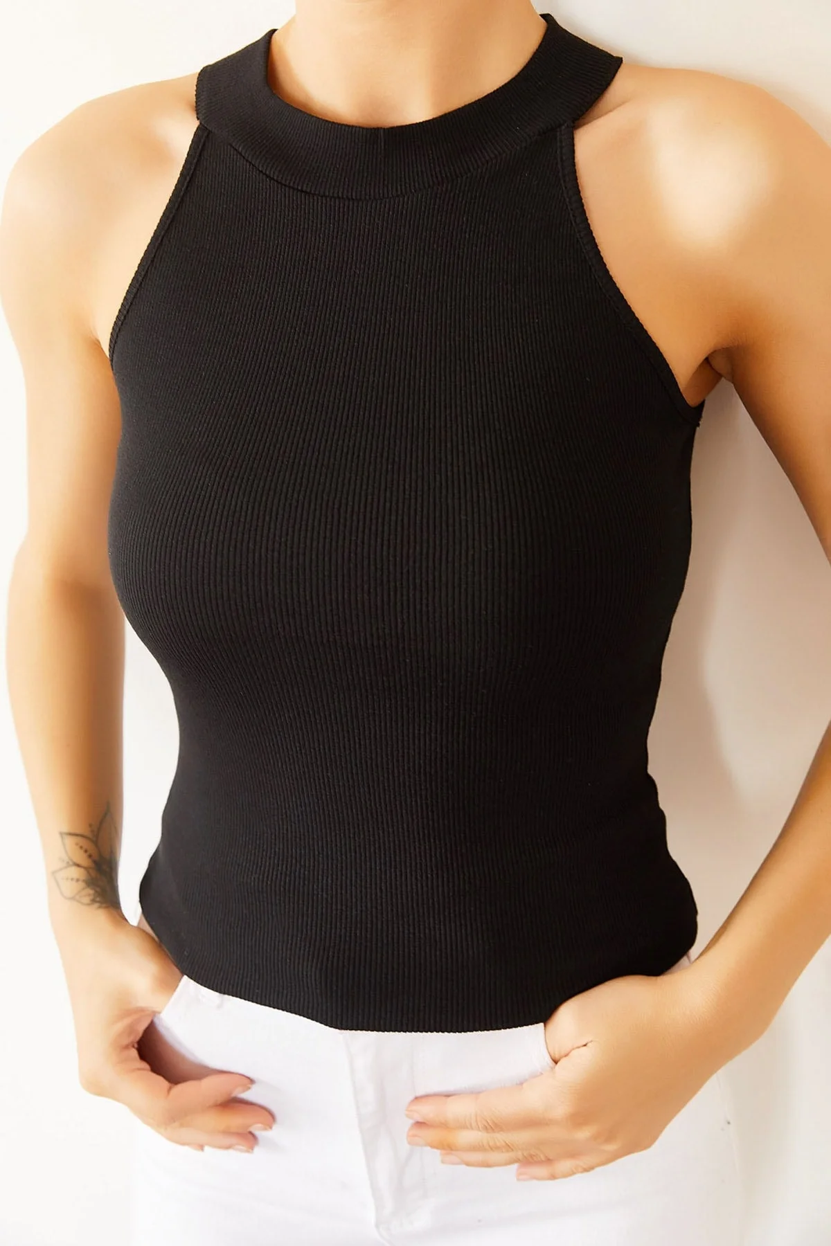 トップス SHISHIKUI RIBBON CAMI / BLACK lace up ribbon knit